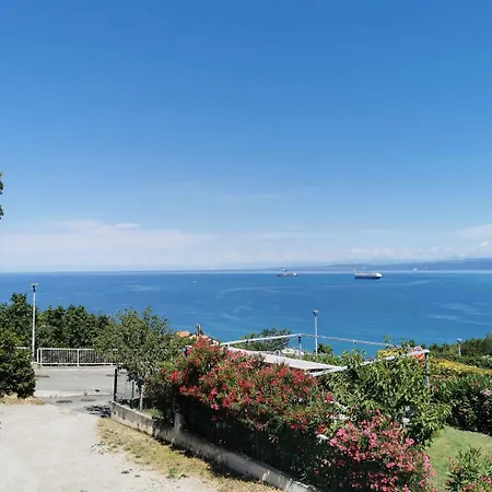 Daire Vesna & Zan Koper